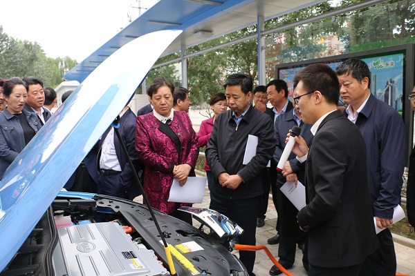 市委副書記、市長王奮彥帶隊(duì)觀摩督查公司項(xiàng)目建設(shè)工作(圖2)