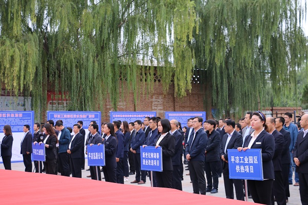 市委副書記、市長王奮彥帶隊(duì)觀摩督查公司項(xiàng)目建設(shè)工作(圖4)