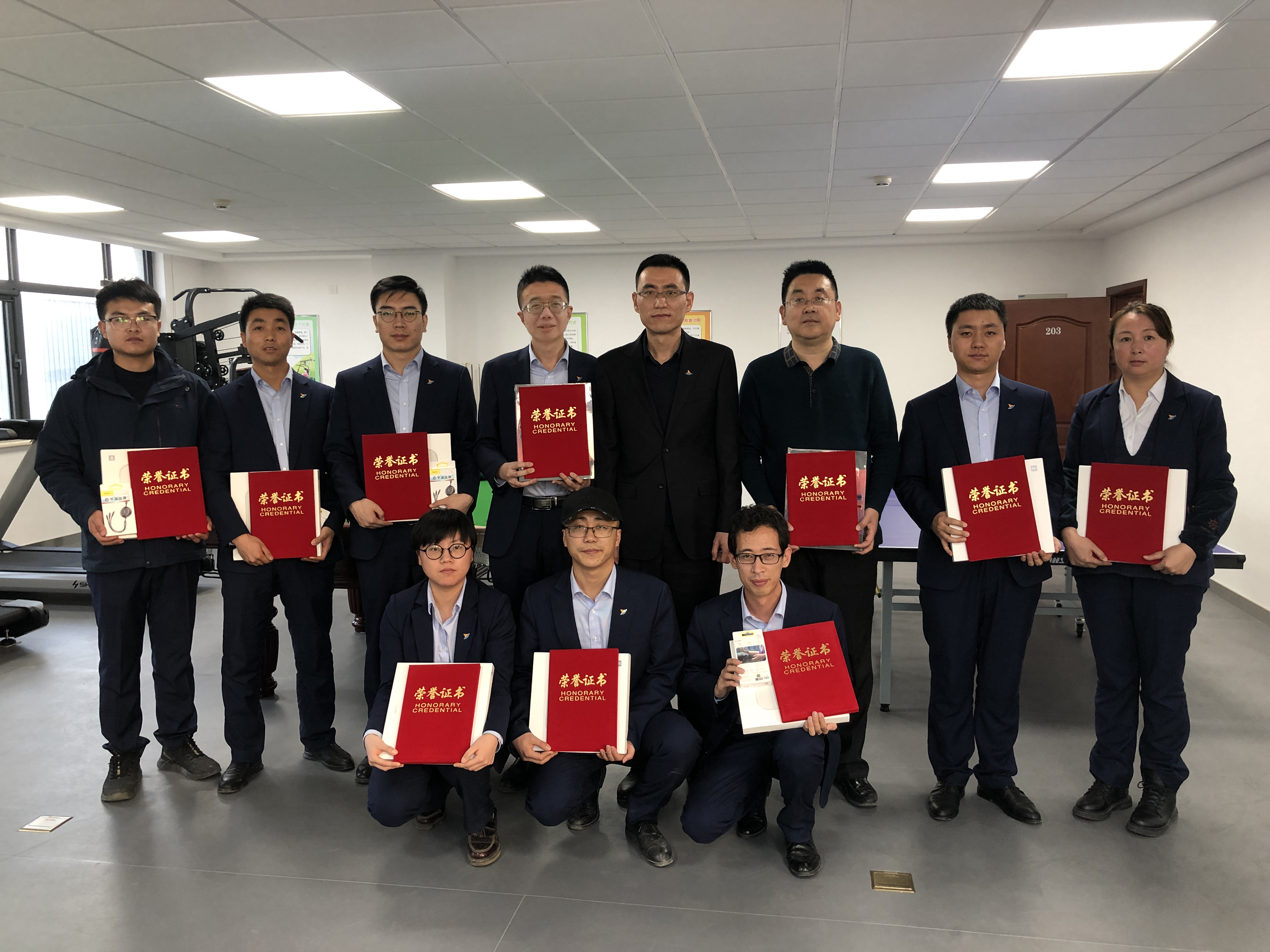 泓源公司舉辦“慶元旦、迎新春”職工乒乓球臺球比賽(圖8)